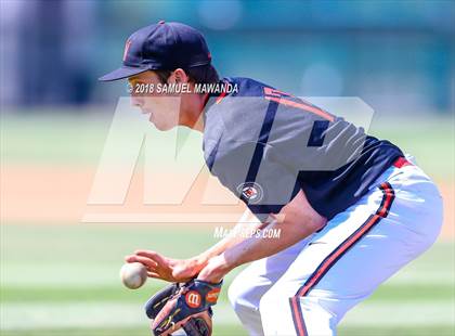 Thumbnail 2 in Harvard-Westlake vs Loyola photogallery.