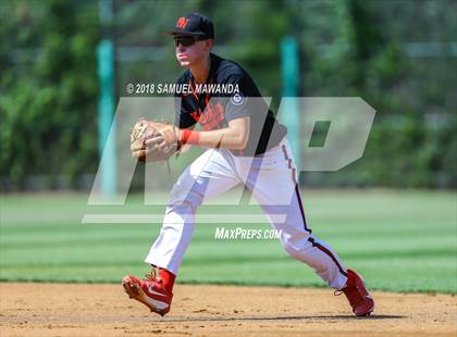 Thumbnail 3 in Harvard-Westlake vs Loyola photogallery.