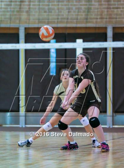 Thumbnail 3 in Vandebilt Catholic @ Mt. Carmel photogallery.