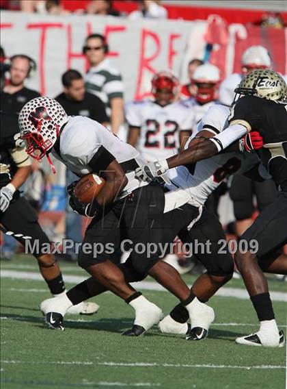 Thumbnail 2 in MacArthur vs. Plano East (Texas 5A Region I Bi-District Playoffs) photogallery.
