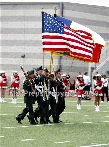 Thumbnail 3 in MacArthur vs. Plano East (Texas 5A Region I Bi-District Playoffs) photogallery.