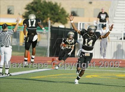 Thumbnail 1 in MacArthur vs. Plano East (Texas 5A Region I Bi-District Playoffs) photogallery.