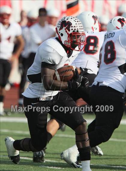 Thumbnail 1 in MacArthur vs. Plano East (Texas 5A Region I Bi-District Playoffs) photogallery.