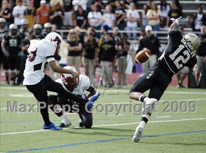 Thumbnail 3 in MacArthur vs. Plano East (Texas 5A Region I Bi-District Playoffs) photogallery.