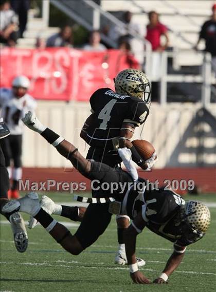 Thumbnail 1 in MacArthur vs. Plano East (Texas 5A Region I Bi-District Playoffs) photogallery.