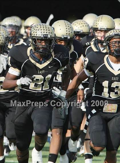 Thumbnail 1 in MacArthur vs. Plano East (Texas 5A Region I Bi-District Playoffs) photogallery.
