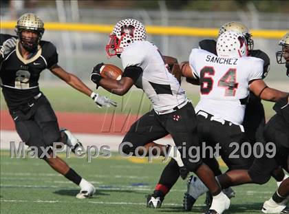 Thumbnail 1 in MacArthur vs. Plano East (Texas 5A Region I Bi-District Playoffs) photogallery.