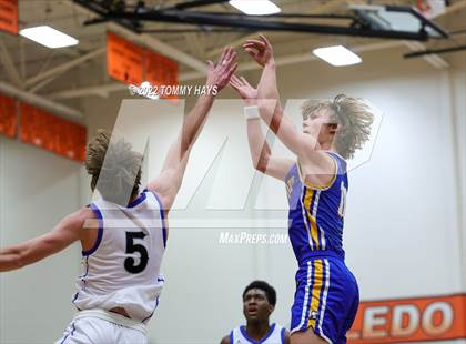 Thumbnail 2 in Brock vs Peaster photogallery.