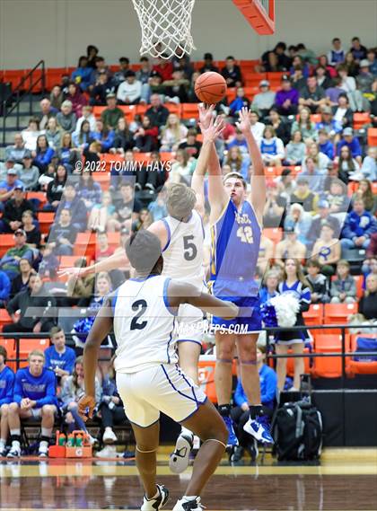 Thumbnail 2 in Brock vs Peaster photogallery.