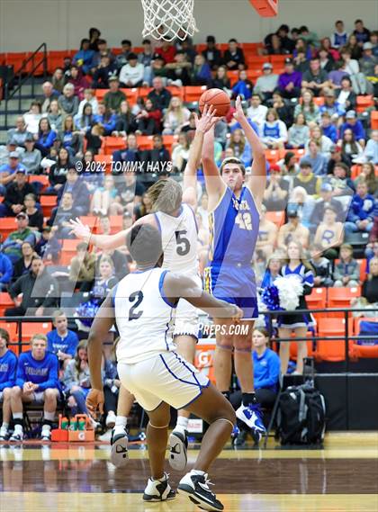 Thumbnail 3 in Brock vs Peaster photogallery.