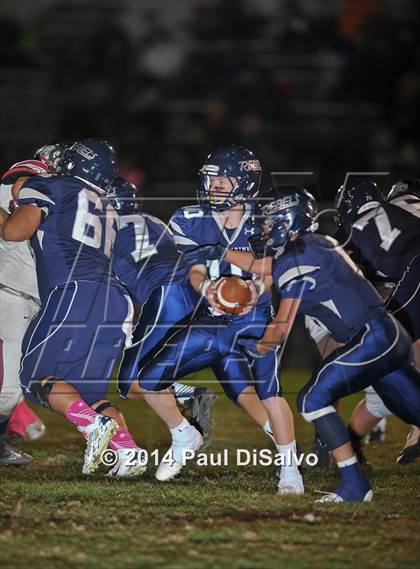 Thumbnail 2 in Columbine vs. Chatfield (2014 MaxPreps Rivalry Series) photogallery.