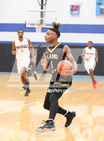 Thumbnail 2 in Westfield vs. Plano East (McDonald's Texas Invitational) photogallery.