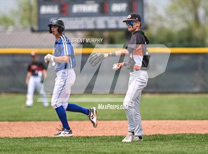 Thumbnail 3 in Coal Ridge vs. Montezuma-Cortez (CHSAA 3A Playoff Round 1) photogallery.