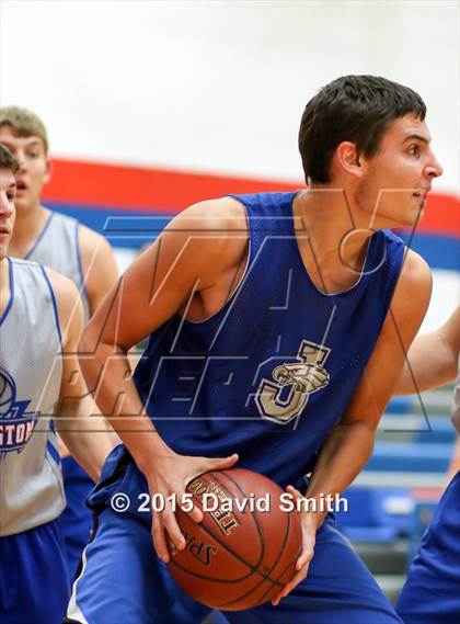 Thumbnail 3 in Jamestown @ Lexington (Lexington Jamboree) photogallery.