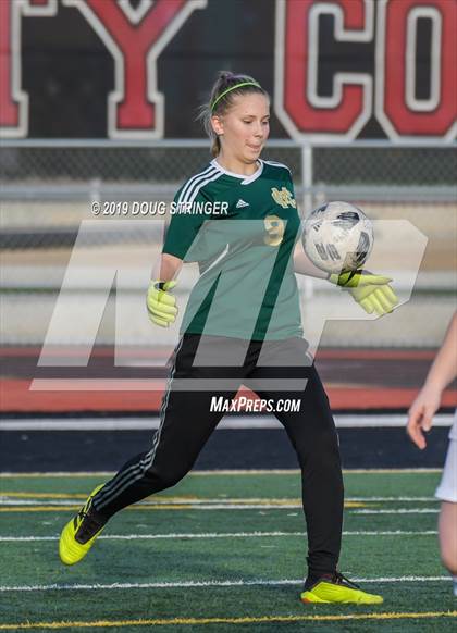 Thumbnail 3 in Moreau Catholic @ James Logan photogallery.