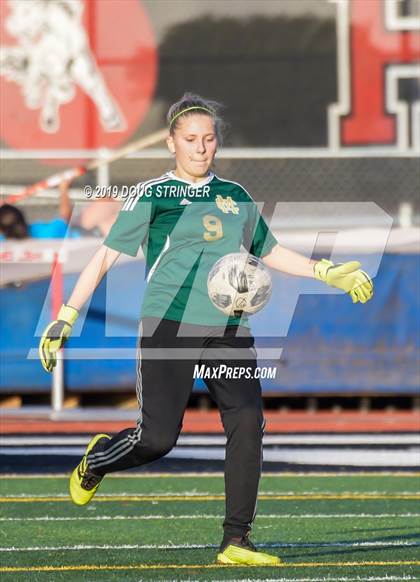 Thumbnail 1 in Moreau Catholic @ James Logan photogallery.