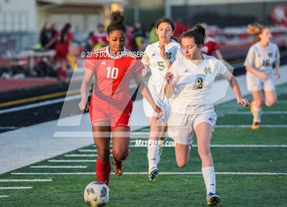 Thumbnail 2 in Moreau Catholic @ James Logan photogallery.