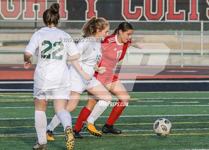 Thumbnail 3 in Moreau Catholic @ James Logan photogallery.