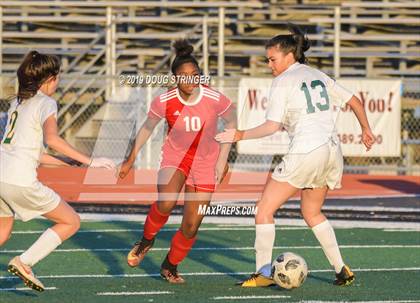 Thumbnail 2 in Moreau Catholic @ James Logan photogallery.