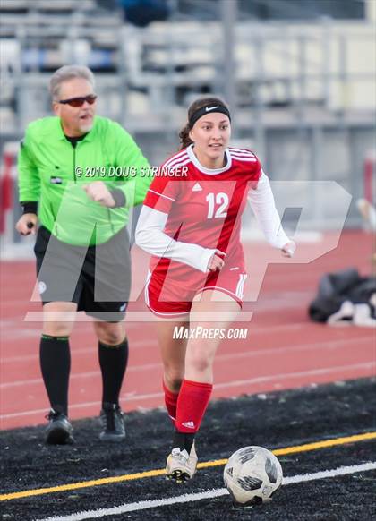 Thumbnail 3 in Moreau Catholic @ James Logan photogallery.