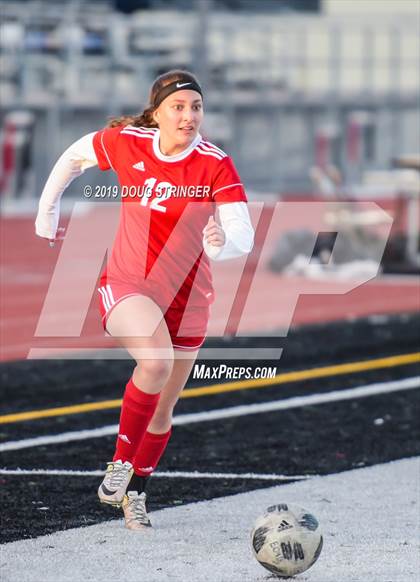 Thumbnail 3 in Moreau Catholic @ James Logan photogallery.