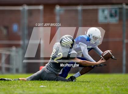 Thumbnail 3 in Bloomington Christian @ Price photogallery.