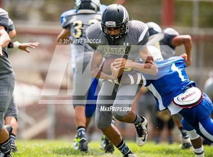 Thumbnail 3 in Bloomington Christian @ Price photogallery.