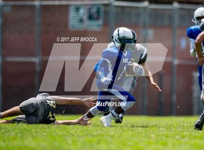 Thumbnail 1 in Bloomington Christian @ Price photogallery.
