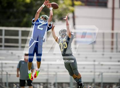 Thumbnail 3 in Bloomington Christian @ Price photogallery.