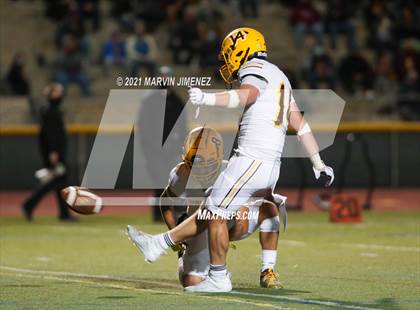 Thumbnail 2 in Royal vs Simi Valley photogallery.