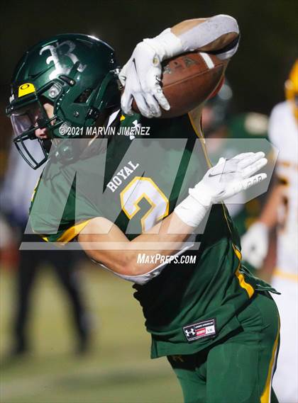 Thumbnail 3 in Royal vs Simi Valley photogallery.