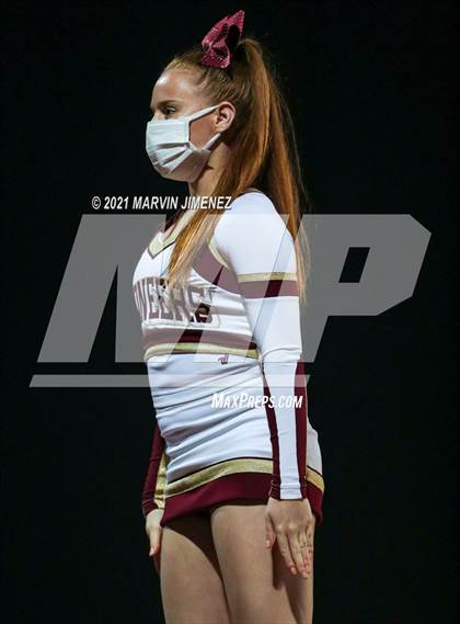 Thumbnail 2 in Royal vs Simi Valley photogallery.