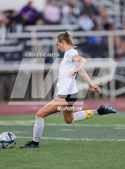 Thumbnail 1 in Green Mountain @ Lutheran (CHSAA 4A Quarterfinals) photogallery.