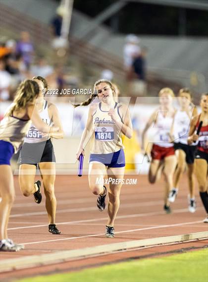 Thumbnail 1 in UIL 2A Girls State Track Meet photogallery.