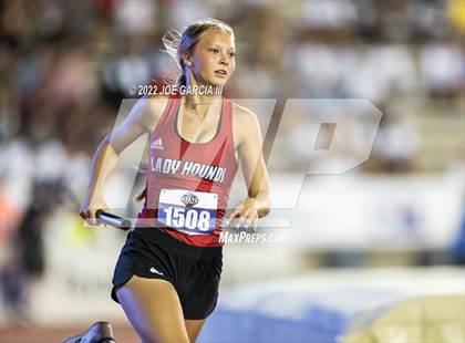 Thumbnail 3 in UIL 2A Girls State Track Meet photogallery.