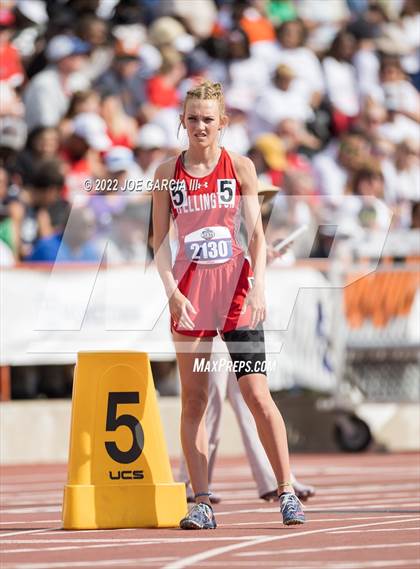 Thumbnail 2 in UIL 2A Girls State Track Meet photogallery.