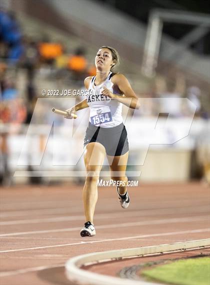 Thumbnail 1 in UIL 2A Girls State Track Meet photogallery.