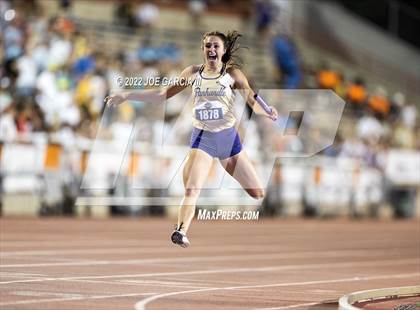 Thumbnail 2 in UIL 2A Girls State Track Meet photogallery.