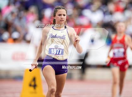 Thumbnail 3 in UIL 2A Girls State Track Meet photogallery.