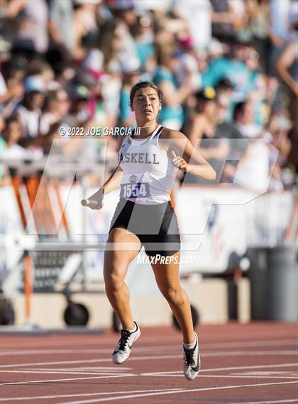 Thumbnail 3 in UIL 2A Girls State Track Meet photogallery.