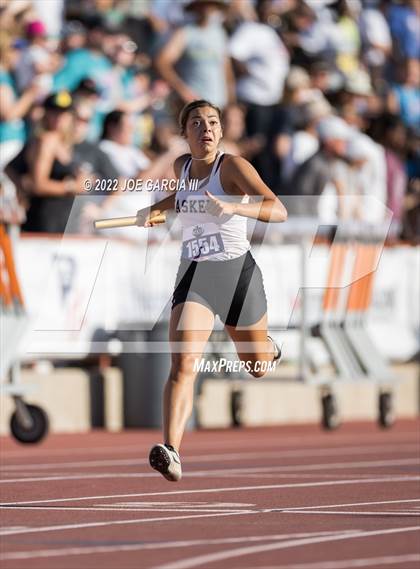 Thumbnail 2 in UIL 2A Girls State Track Meet photogallery.