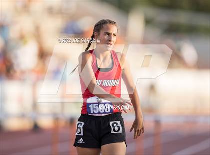 Thumbnail 1 in UIL 2A Girls State Track Meet photogallery.