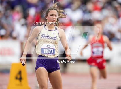 Thumbnail 1 in UIL 2A Girls State Track Meet photogallery.