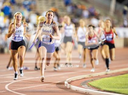 Thumbnail 3 in UIL 2A Girls State Track Meet photogallery.