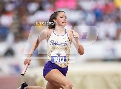 Thumbnail 1 in UIL 2A Girls State Track Meet photogallery.