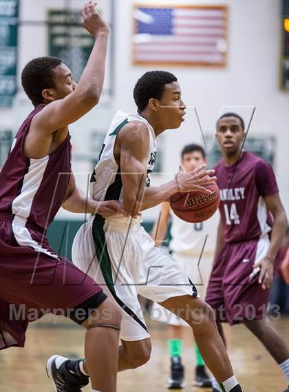 Thumbnail 2 in Handley vs Loudoun Valley (VHSL Region II Final) photogallery.