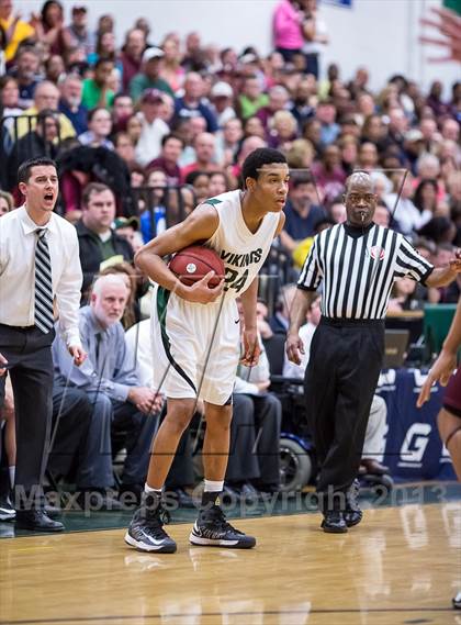 Thumbnail 1 in Handley vs Loudoun Valley (VHSL Region II Final) photogallery.