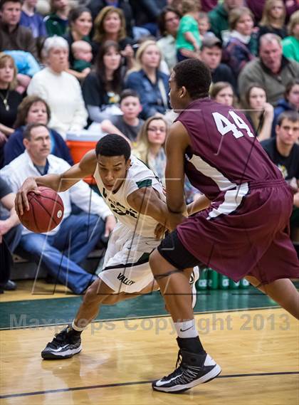 Thumbnail 2 in Handley vs Loudoun Valley (VHSL Region II Final) photogallery.