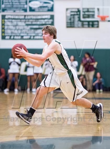 Thumbnail 3 in Handley vs Loudoun Valley (VHSL Region II Final) photogallery.