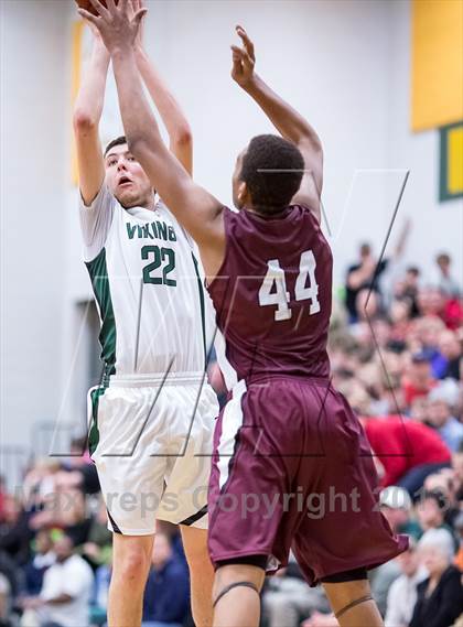 Thumbnail 1 in Handley vs Loudoun Valley (VHSL Region II Final) photogallery.